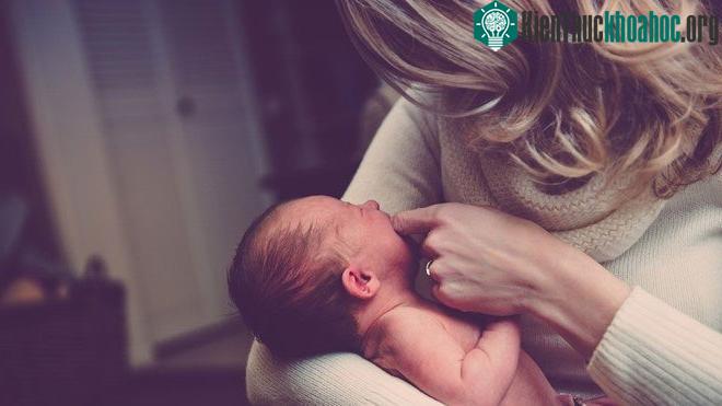 Thiết bị dựa trên trí tuệ nhân tạo giúp hiểu tiếng khóc của trẻ.