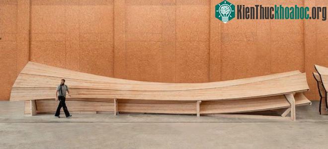 Một bộ phận của tòa tháp bằng gỗ.