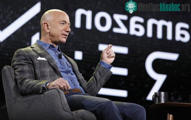 Blue Origin sẽ cung cấp một phần nhỏ cơ sở hạ tầng, bằng cách ứng dụng tên lửa tái sử dụng được.