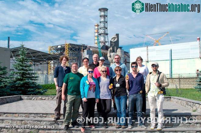 Bạn có thể đến Chernobyl trong tour du lịch 1 ngày và về nhà an toàn, miễn đừng bước qua ranh giới đã xác lập