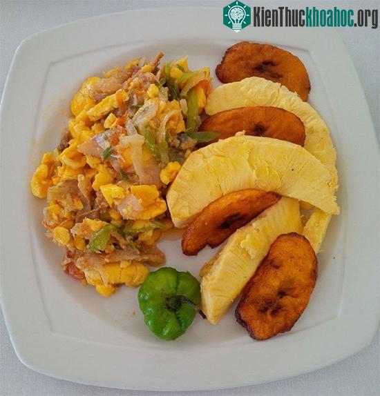 Món ăn quốc hồn quốc túy của Jamaica&nbsp;được làm từ quả Ackee.