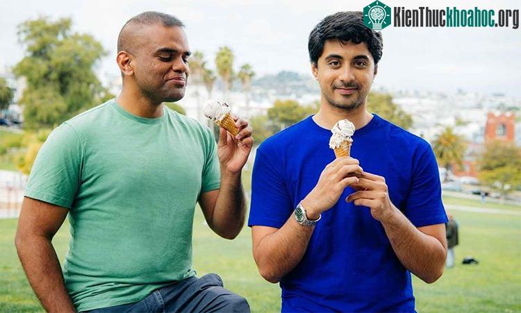Hai sáng lập viên Perfect Day: Ryan Pandya và Perumal Gandhi.