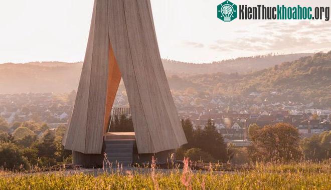 Một số hình ảnh về tòa tháp làm bằng gỗ