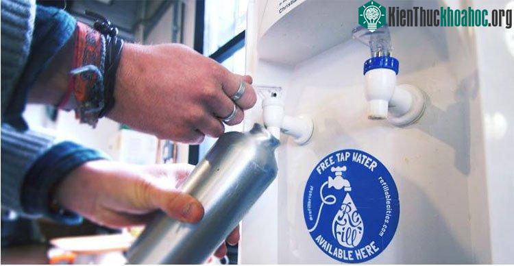 Cỗ máy này chính là giải pháp tuyệt vời mà xứ Wales đã dùng để giảm nhựa trên toàn quốc gia