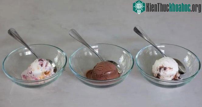 Kem chay có ba vị.