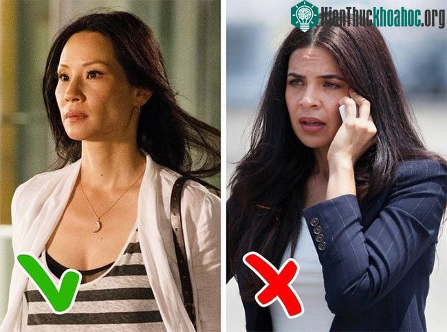 Giả vờ nghe điện thoại