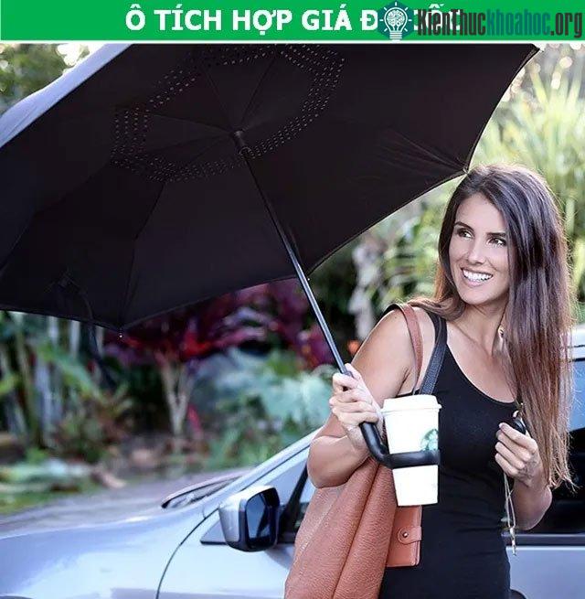 Ô tích hợp giá để cốc