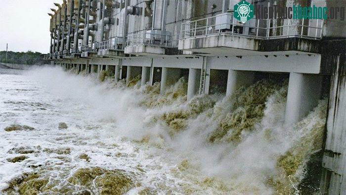 Kịch bản xấu nhất có thể khiến hệ thống bơm thoát nước của thành phố quá tải.