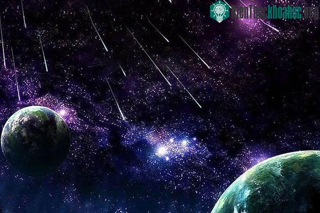 Mưa sao băng Perseids được biến đến với nhiều vệt băng sáng và dài.