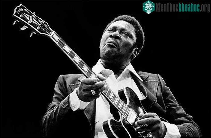 Riley B. King - được biết đến với cái tên BB King - đã định nghĩa nhạc blues cho khán giả toàn cầu.
