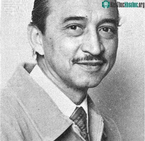 Ignacio Anaya García - cha đẻ của món nachos.