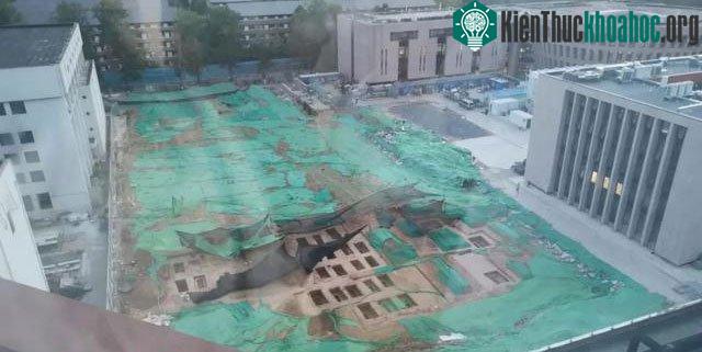 Hơn 90 huyệt mộ được phát hiện ngay trong khuôn viên đại học danh tiếng nhất Trung Quốc.