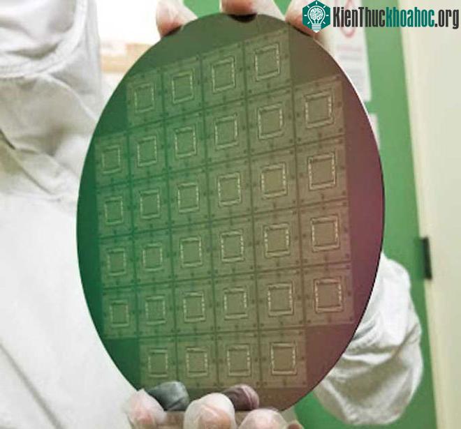 Bóng bán dẫn nano carbon có bề ngang gần một micromet.