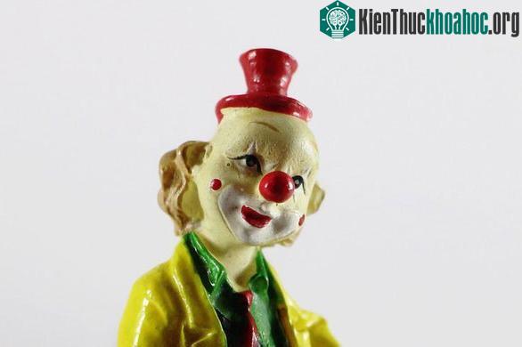 Những hình tượng gây cười ước lệ của chú hề cách đây hơn trăm năm giờ đã có phần thay đổi