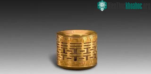 Nhẫn khắc song hỉ độ vàng thời thanh​​​​​​​​​​