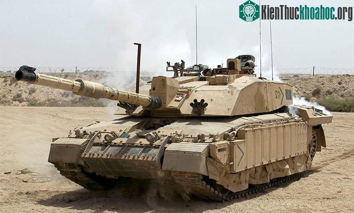 Xe tăng Challenger 2, Anh