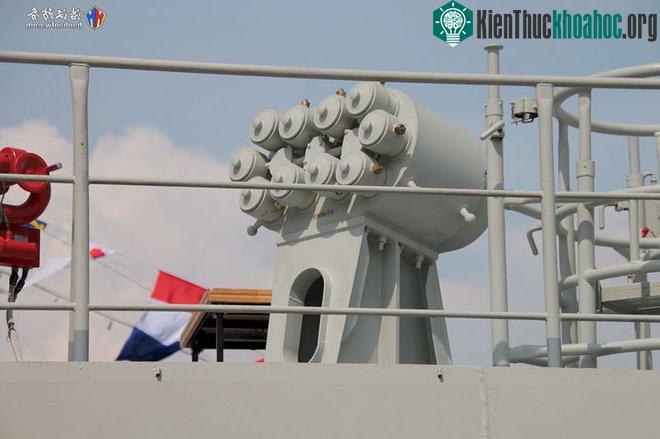 Tổ hợp mồi bẫy nhiệt PK-16 mà Tàu 016 - Quang Trung được trang bị.