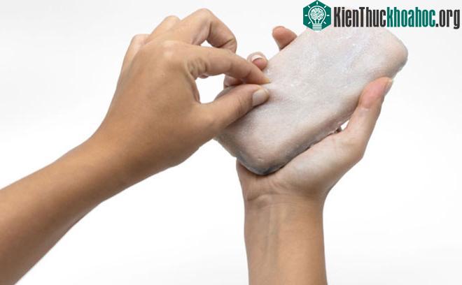 Chất liệu như da người sẽ được dùng như một phương thức nhập liệu trong tương lai. (Ảnh: Marc Teyssier).