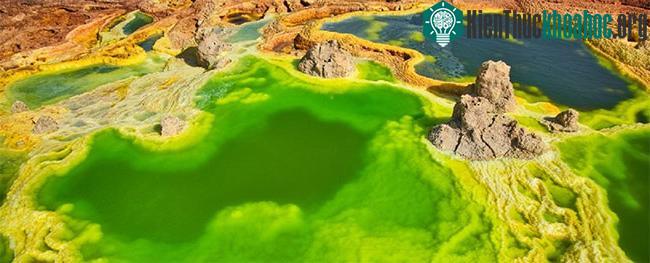 Hồ muối ở Dallol.