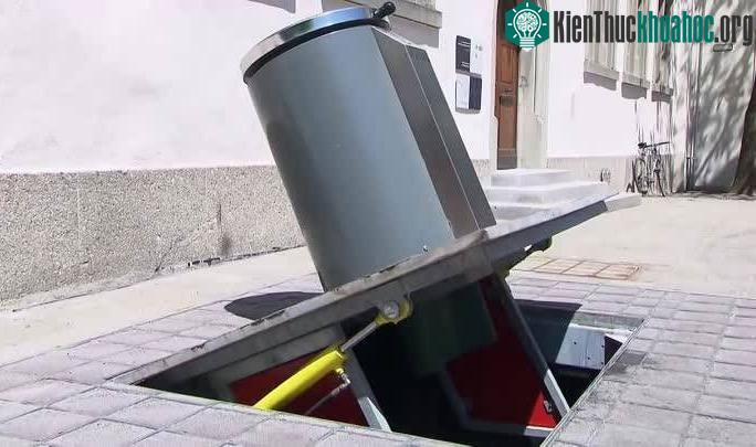 Thùng rác tự động dưới lòng đất.