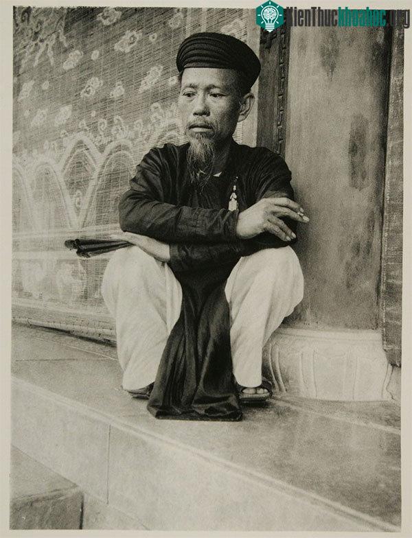 Chân dung một viên quan ở Huế, Việt Nam năm 1926.