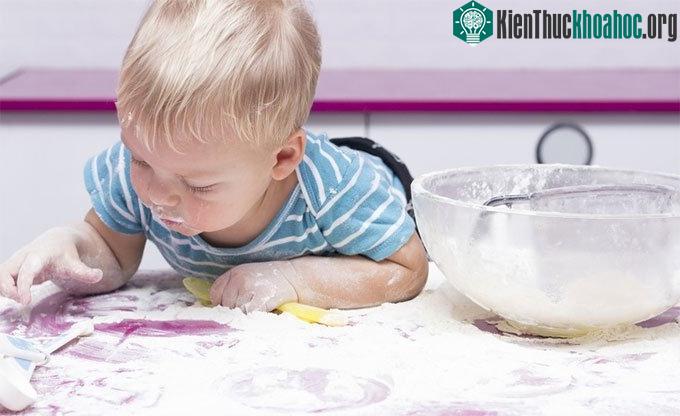 Những đứa trẻ nghịch ngợm lại thường hay tò mò và trở thành những người sáng tạo hơn trong tương lai.