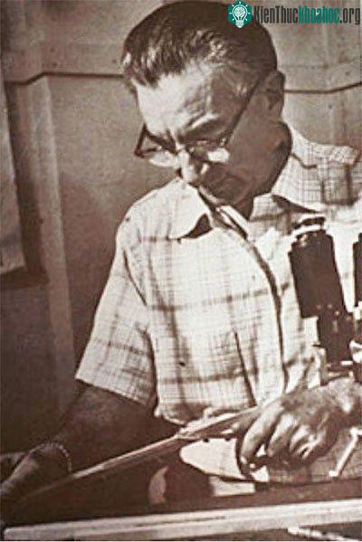 Edmund Schulman.