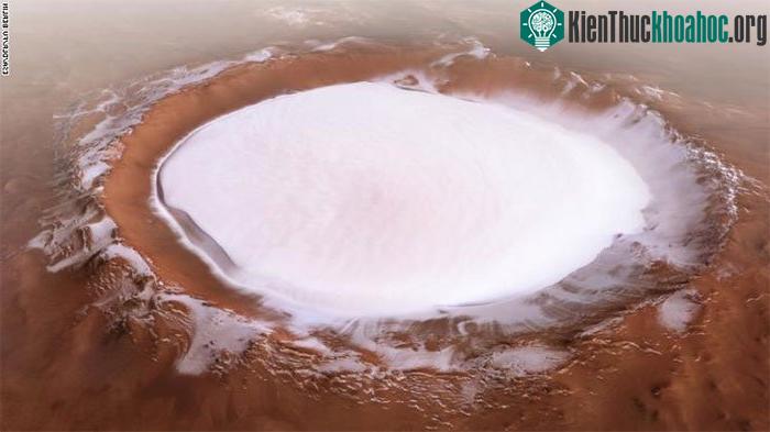 Miệng núi lửa Korolev