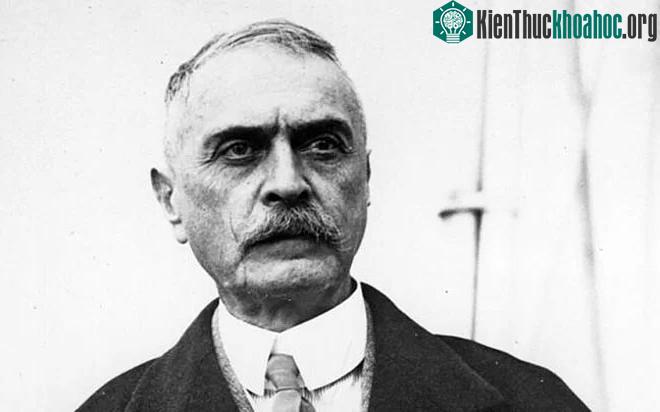 Nhà bác học Karl Landsteiner được nhận giải Nobel Y học năm 1930 sau khi tìm ra các nhóm máu.