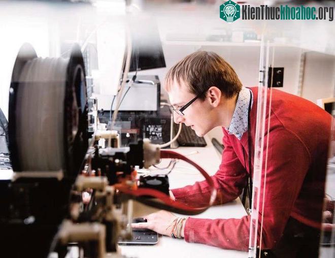 Hệ thống lọc mầm bệnh sử dụng từ tính của MediSieve hoạt động tương tự như một máy lọc máu thông thường.