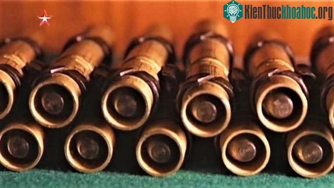 Đạn có cấu tạo đặc biệt của Lá chắn-1.