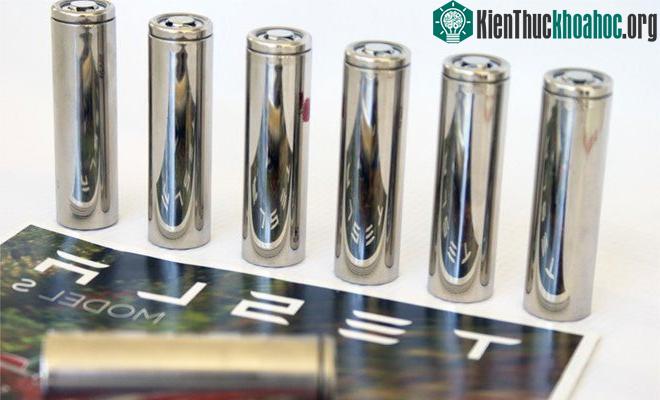 Sớm nhất là năm sau, Tesla sẽ công bố xe điện mới với pin mạnh mẽ hơn bao giờ hết.