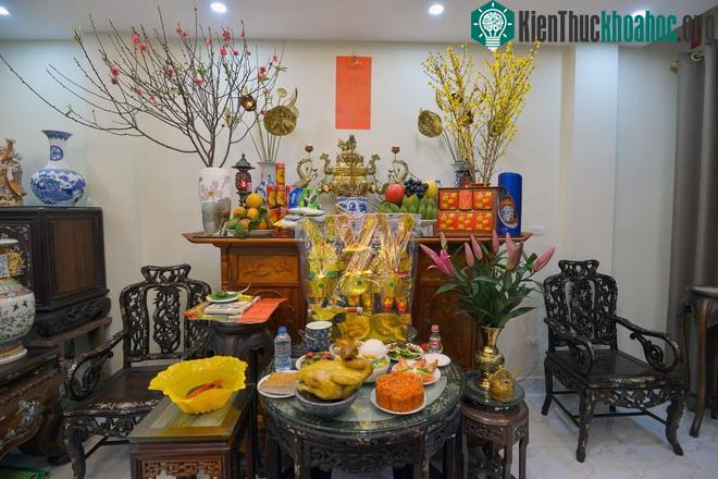 Tùy vào điều kiện mỗi gia đình mà có thể chuẩn bị mâm cỗ không cần quá cầu kỳ.