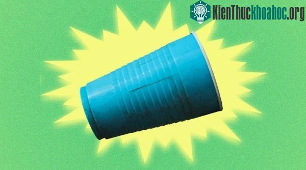 Sử dụng cốc nhựa chất BPA sẽ tồn dư nhiều trong cơ thể.