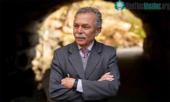 Nhà vật lý Ricardo Galvão.