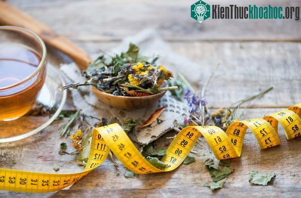 Sibutramine hỗ trợ giảm cân bằng cách thay đổi chất dẫn truyền thần kinh trong não. (Ảnh minh họa).