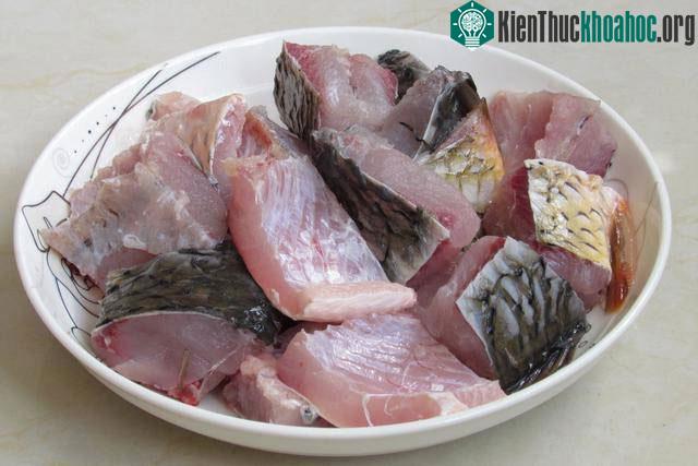Cá được đánh giá lành mạnh hơn thịt lợn.