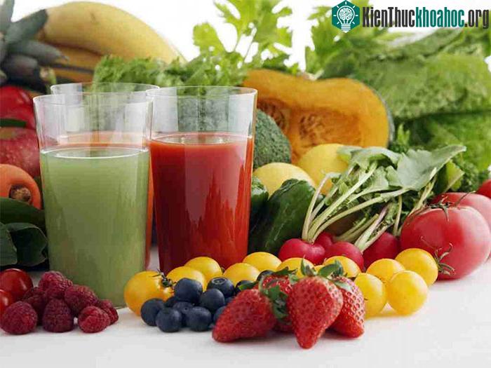 Hoa quả chứa rất nhiều vitamin C cần thiết cho quá trình chữa bỏng.