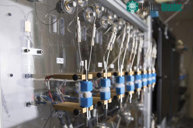 IBM Research đã bắt tay với ban Nghiên cứu và Phát triển của Mercedes-Benz nhằm đào sâu nghiên cứu công nghệ mới này.