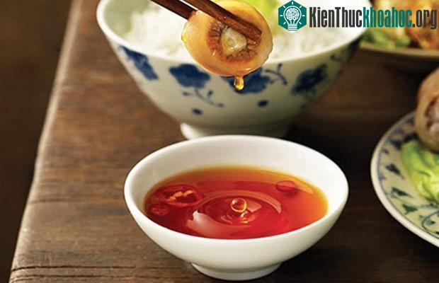 Bảo quản ở nơi thoáng mát để nước mắm không bị biến chất.