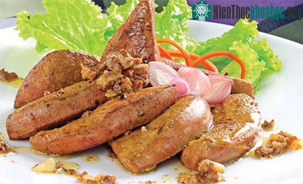 Tuyệt đối không nấu chung cà rốt với gan của động vật