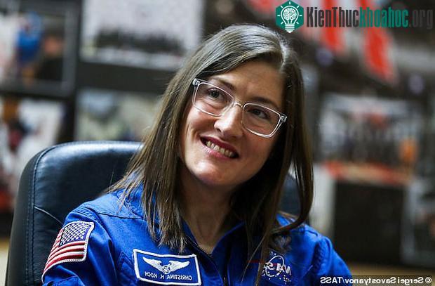 Koch sẽ tiếp tục thực hiện 2 lần spacewalk nữa vào tháng 1/2020.