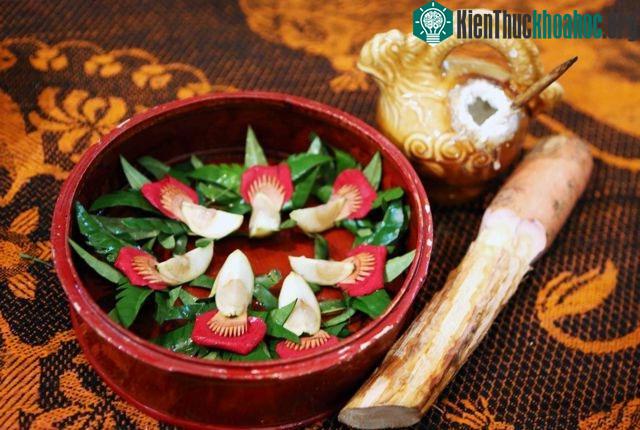 Ung thư miệng có thể bắt nguồn từ việc nhai trầu.