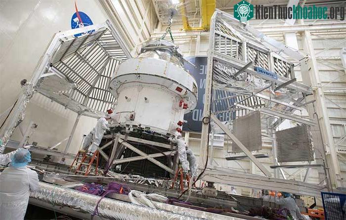 Trong khi đó, NASA và các đối tác cũng đã hoàn thành việc lắp đặt tàu vũ trụ Orion cho nhiệm vụ đầu tiên trong chương trình Artemis