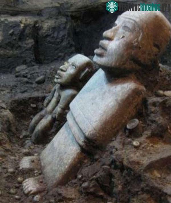 Tượng đá cổ