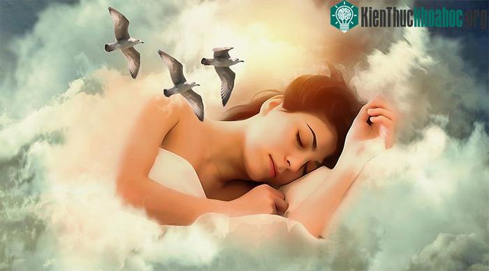 Ngủ mơ thấy mình khỏa thân nơi công cộng là một tín hiệu tốt! ảnh 0