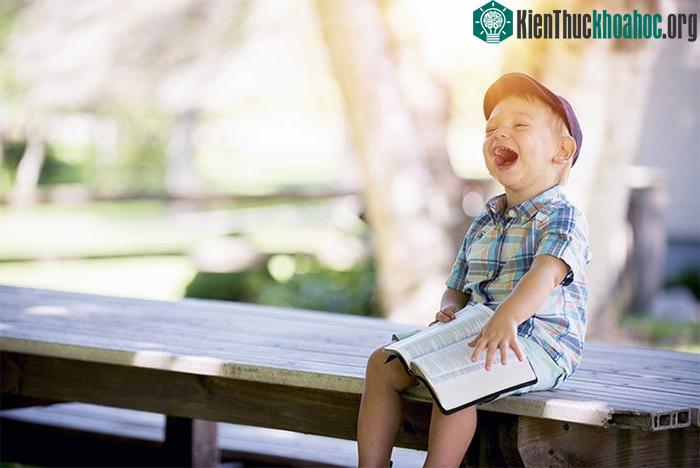 Đôi khi cách vượt qua những rắc rối chính là học cách mỉm cười.