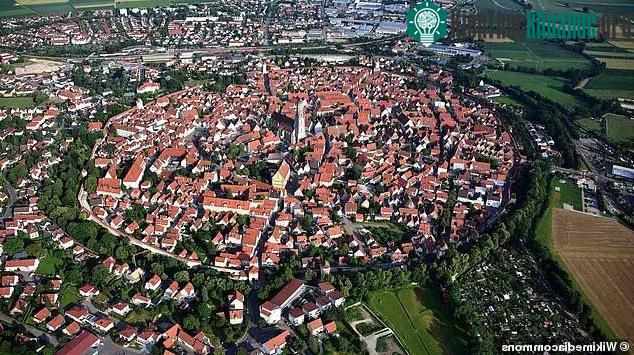 Sốc: "Bản sao" thế giới ngoài hành tinh bên dưới thị trấn cổ 1.100 tuổi ảnh 0