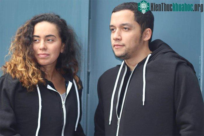 Những chiếc áo chống đạn trông không khác gì áo hoodie thời trang.