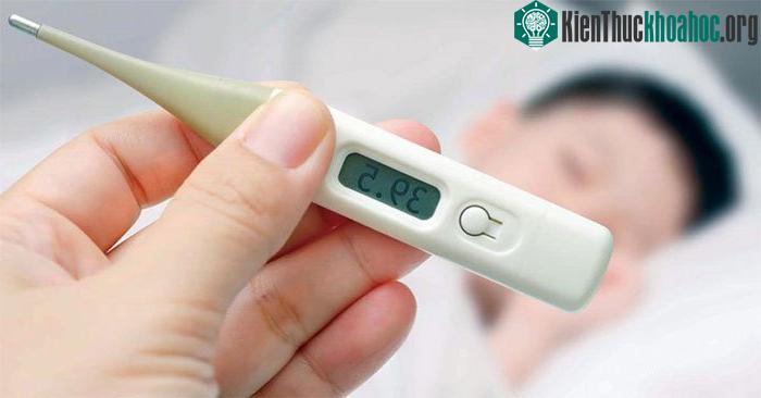Sốt có tác dụng bảo vệ cơ thể khỏi những tác nhân xấu.